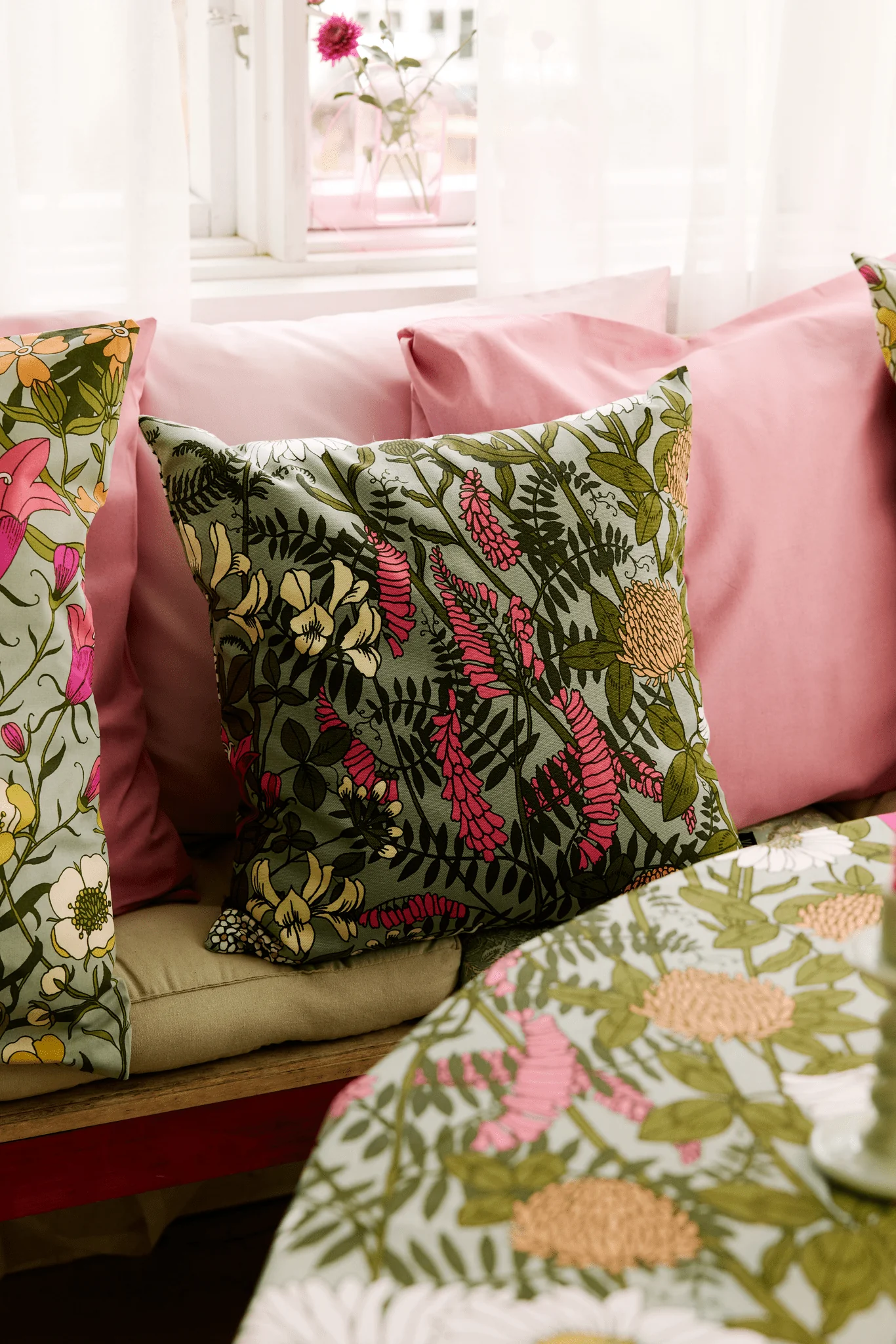 Ahomaa-koristetyynynpäällinen - Image 3